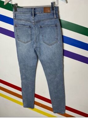 BDG Urban Outfitters Twig high rise skinny jeans size 25